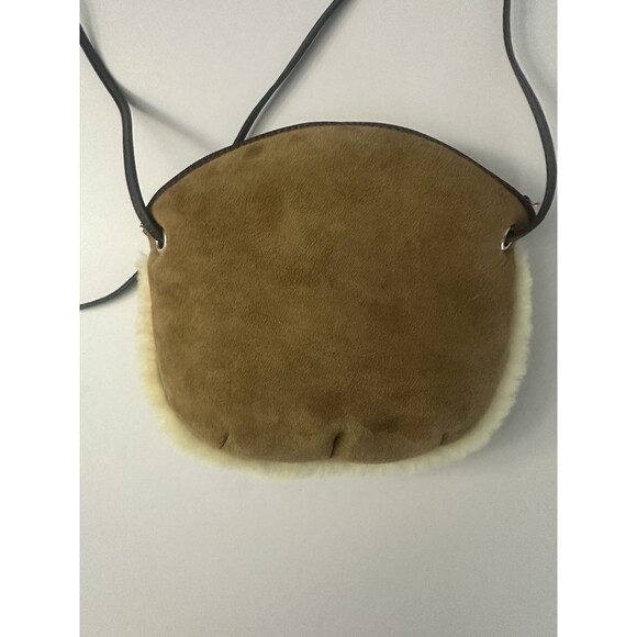 Ugg Suede And Sherpa Crossbody Handbag Round Shoulder Bag Small Zip Up Purse EUC - Picture 3 of 10